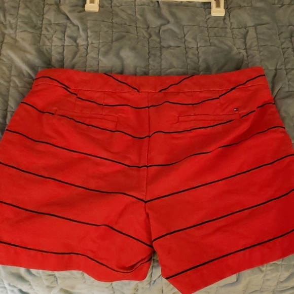 Shorts - Picture 3 of 5